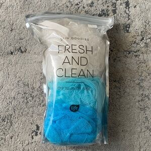 3 Bath loofa exfoliation body sponge shower scrunchies pouf blue white teal life